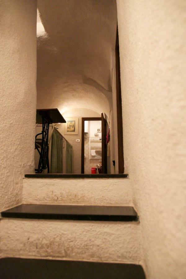 Appartamento Le Violette Dolceacqua Exterior photo