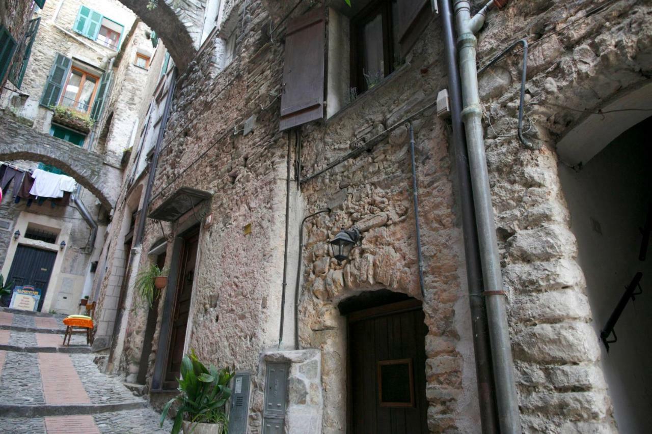 Appartamento Le Violette Dolceacqua Exterior photo